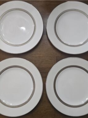 Discontinued Set Of 4 Waterford Araghlin Platinum China Salad Plates Bone China